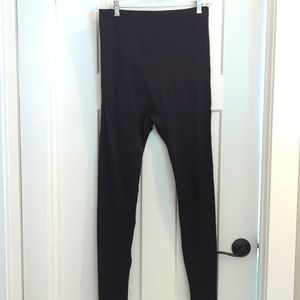 Shapewear/leggings in one!